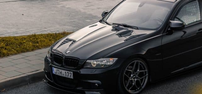 Comprenez les messages de votre BMW E90 : une explication détaillée des voyants du tableau de bord Comprenez les messages de votre BMW E90 : une explication détaillée des voyants du tableau de bord