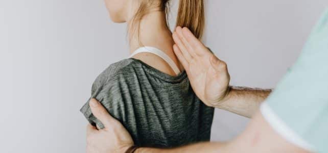 Comment soulager la douleur après une opération de l’épaule ?